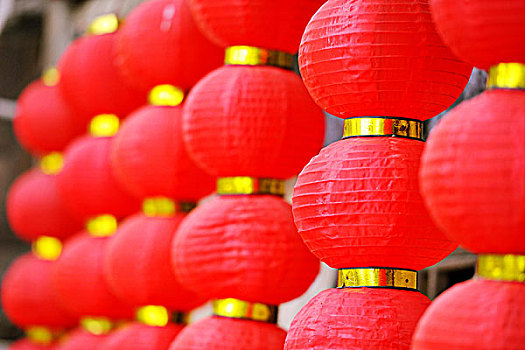 春节满墙的红色灯笼