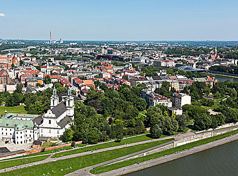游客气球在克拉科夫在波兰,鸟瞰