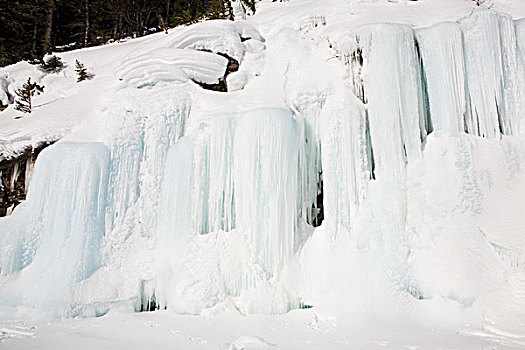 冰冻,冰壁,积雪,悬崖,艾伯塔省,加拿大