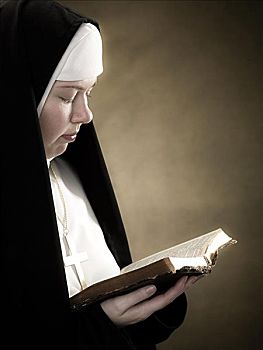 修女,读,圣经