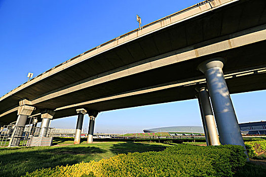 高速公路高架桥