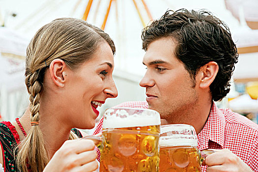 情侣,传统,德国人,服饰,啤酒帐篷,喝,场景
