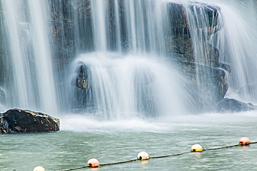 安徽省合肥市天鹅湖瀑布水潭环境景观