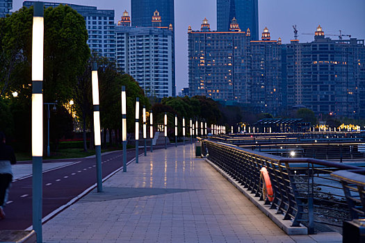 龙华滨江夜景