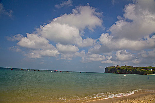 涠洲岛,北海,南海,海水,平静,热带风光,清澈,碧海,蓝天,白云,沙滩,奇观,景点,壮观,海岛