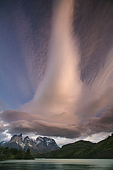 云,天空,高处,托雷德裴恩国家公园,智利,日落,上方,水,海洋,积雪,顶峰