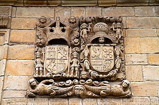 盾徽,雕刻,石墙,酒店,桑蒂亚纳德尔玛卢,坎塔布里亚,西班牙