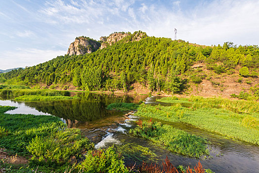 航拍济南卧虎山水库