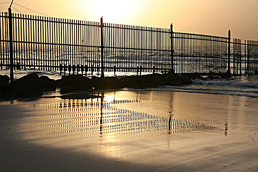 日落,栅栏,海边