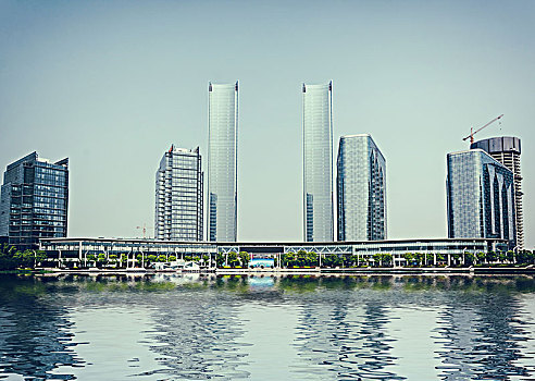 现代建筑,河岸