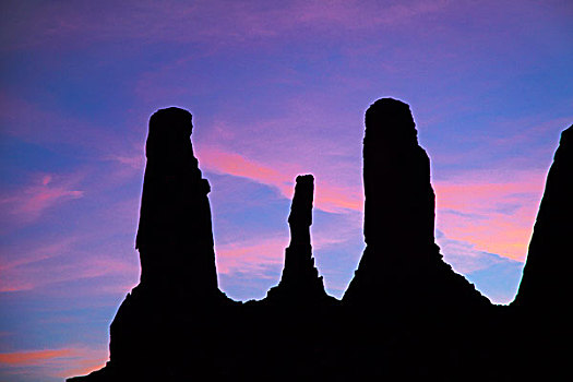 犹他,亚利桑那,边界,纳瓦霍部落,纪念碑谷,日落,上方,三姐妹山,尖顶