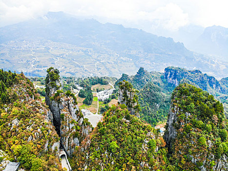 航拍湖北恩施大峡谷七星寨景区