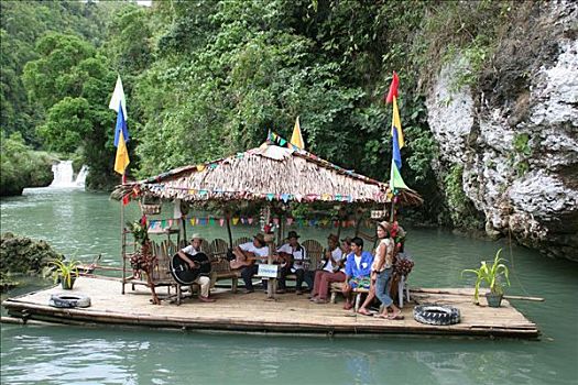 乐队,演奏,河,筏子,保和省,菲律宾