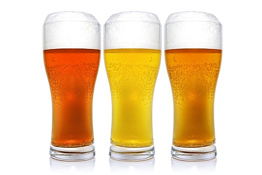 三个,玻璃杯,不同,啤酒