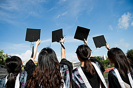 许多,握着,毕业,帽子,背景,蓝天