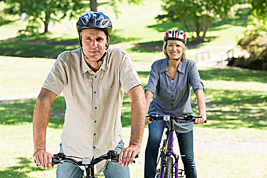 情侣,骑自行车,公园