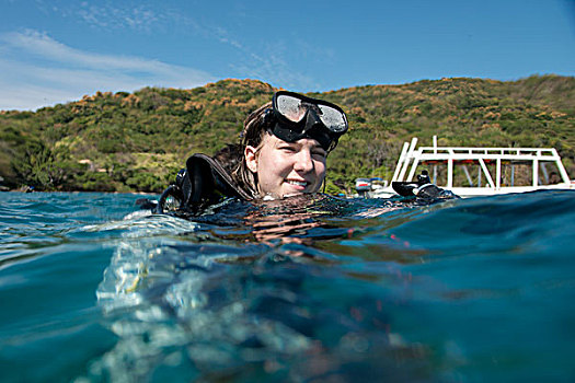 女孩,潜水装备,头露出水面,伊斯塔帕,墨西哥