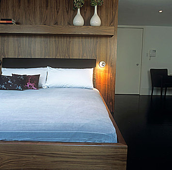 双人床,木框,正面,木