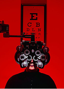 综合屈光检查仪,视力表