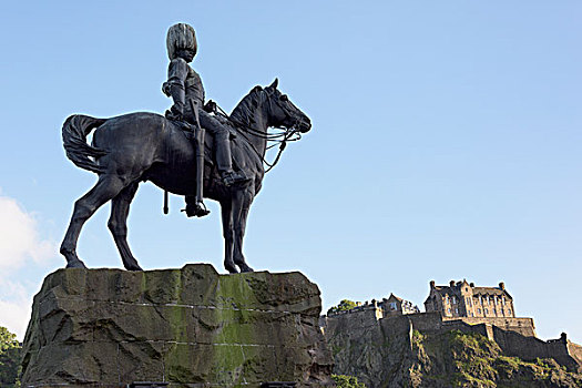 爱丁堡城堡,骑马雕像,爱丁堡,苏格兰