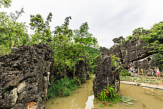 贵州安顺天星桥景区