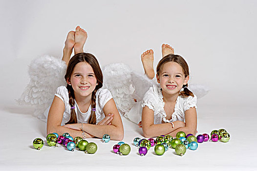 两个女孩,装扮,圣诞节,天使,圣诞节饰物