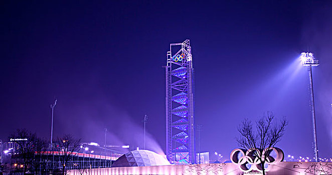 北京奥运会新闻中心夜景