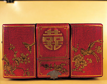 中国古典家具木雕化妆盒