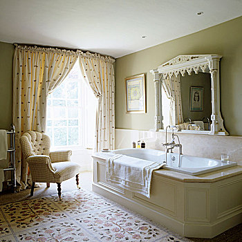 宽敞,传统,英国,浴室,窗户,舒适,扶手椅