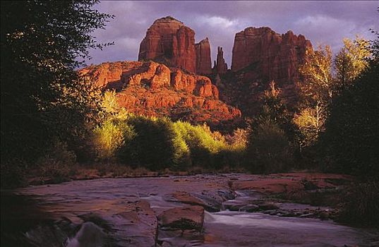 教堂岩,排列,日落,橡木溪,亚利桑那,美国,北美