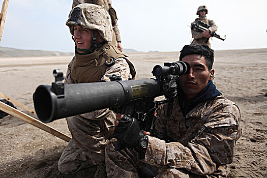 海军陆战队,培训,秘鲁人,射击,多用途,攻击,武器