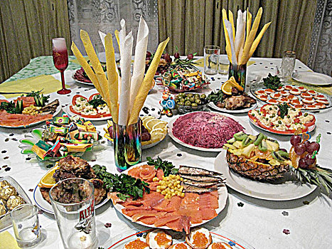 俄罗斯,食物,特色,圣诞节,荚,鱼肉,三文鱼,橄榄,巧克力,蛋
