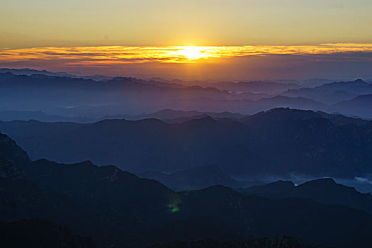 海坨山露营之云海日出