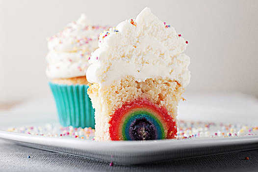 杯形蛋糕,彩虹,馅料