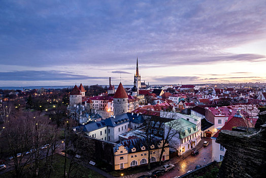 爱沙尼亚首都塔林老城日出美景