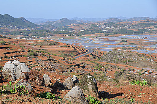 威宁,风光,田园,公路,山脉,天空,高海拔,云贵高原,民居,美景,春季