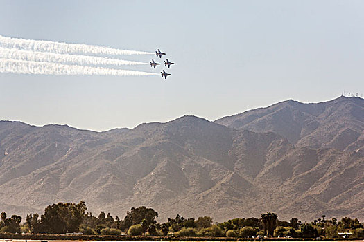 美国,亚利桑那,空军,四个,f-16战斗机,雷鸟,飞行,上方,白色,坦克,山,画廊