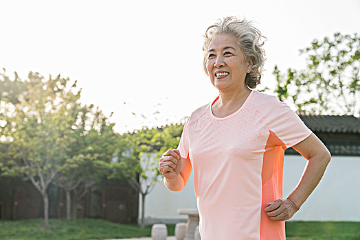 老年女人健康运动