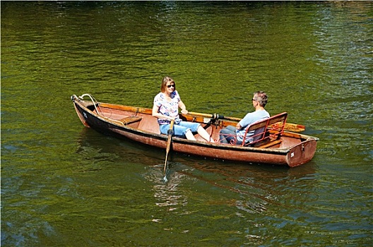 情侣,划艇,艾芬河,埃文河畔斯特拉特福