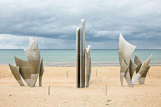 海滩,二战反攻日,纪念建筑