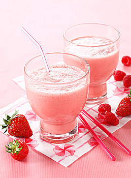 草莓,树莓,橙汁,酸奶,冰沙