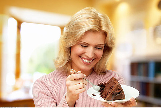 女人,吃,巧克力蛋糕