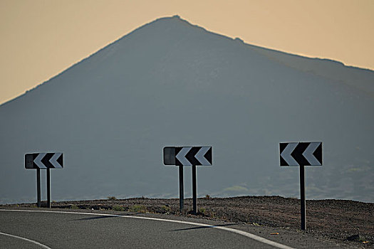 弯曲,道路,葡萄种植园,兰索罗特岛,加纳利群岛,西班牙,欧洲