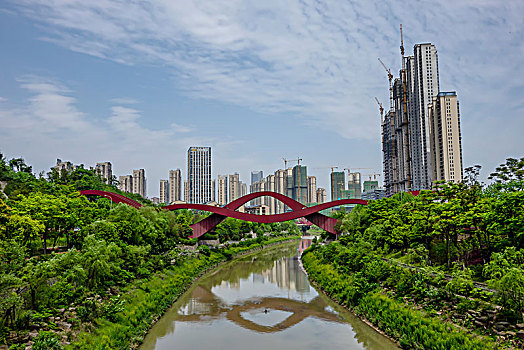 长沙梅溪湖中国结步行桥