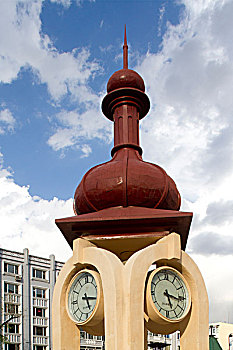 果戈里大街的钟