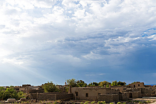 吐鲁番村庄