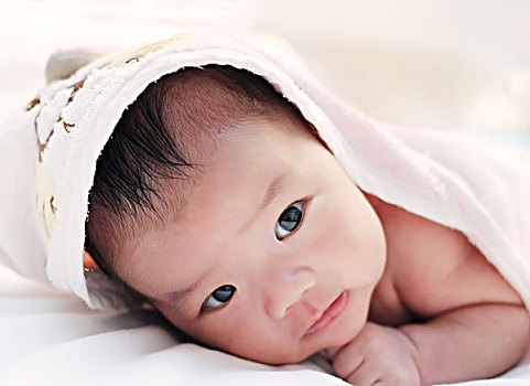 嬰兒
