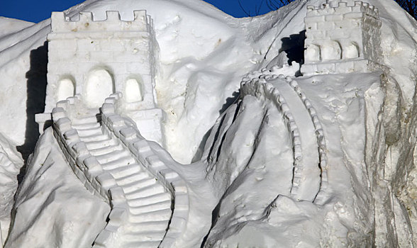 新疆巴里坤,冰雕雪雕迎新年