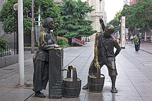 汉口街头雕塑
