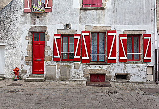 建筑外观,红色,窗户,门